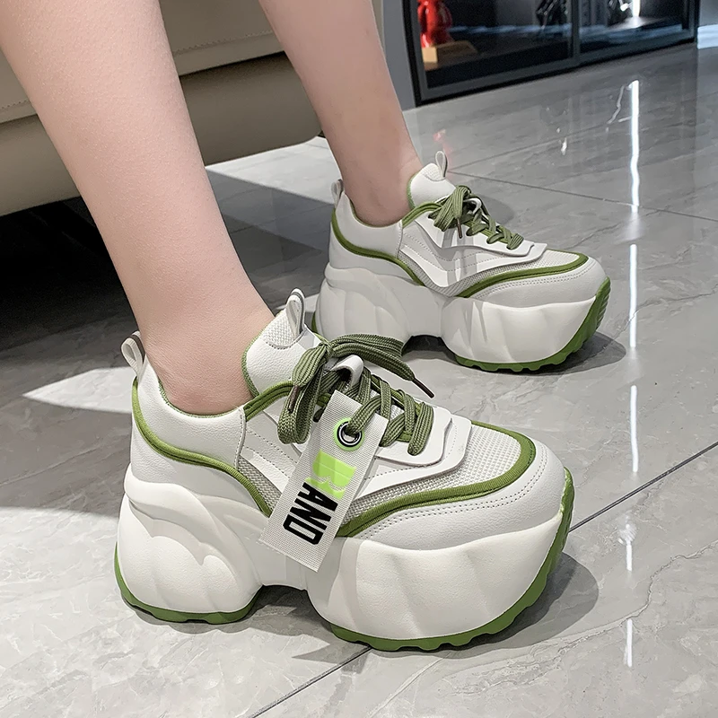 

Женские кроссовки на платформе, теннисные туфли на толстой подошве, повседневные женские кроссовки, модная обувь с цветными розами, 2023