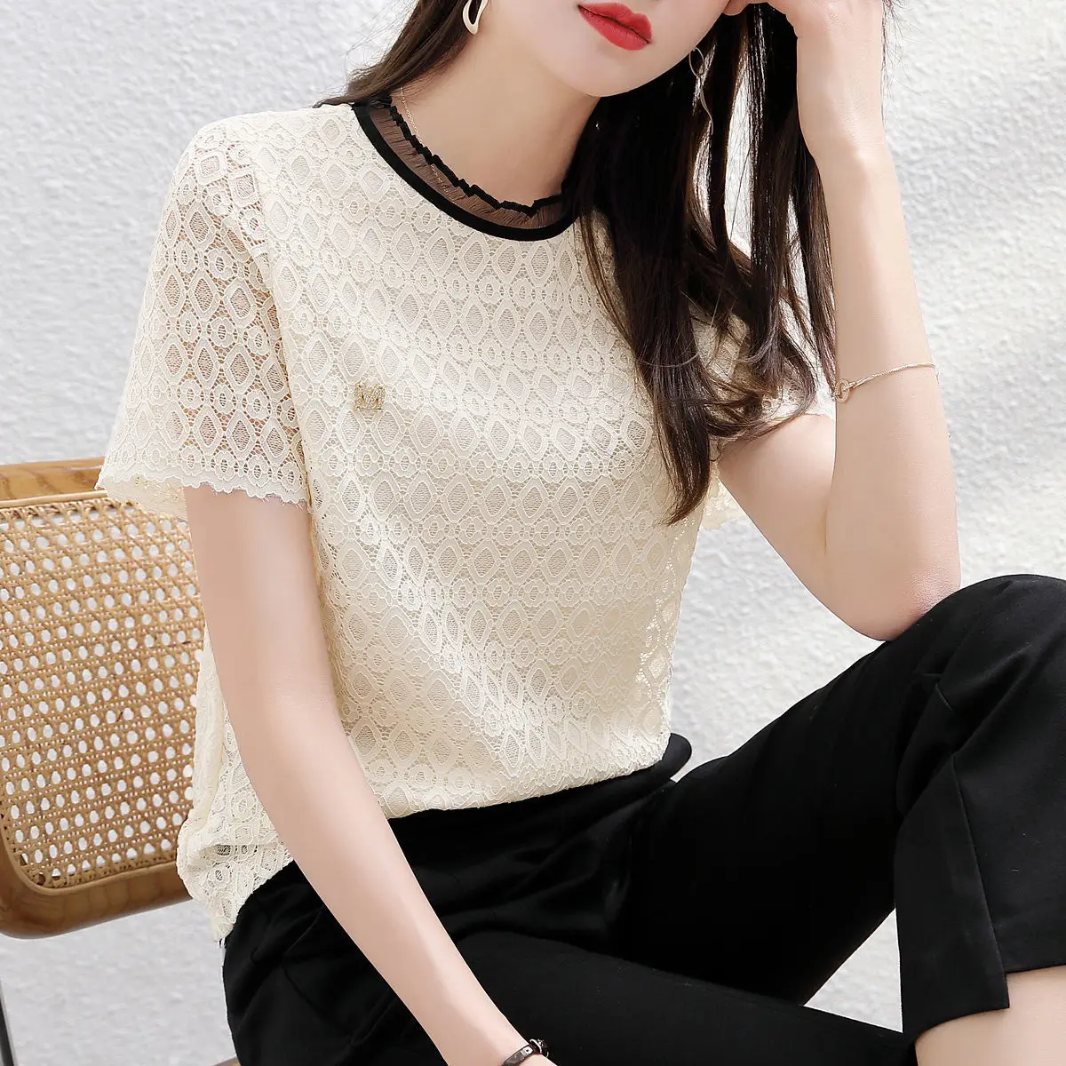 

Fashion Lace Pullover Knitted Top Summer New Short-sleeved Round Neck T-shirt Hollow Contrast Color Loose Blouse