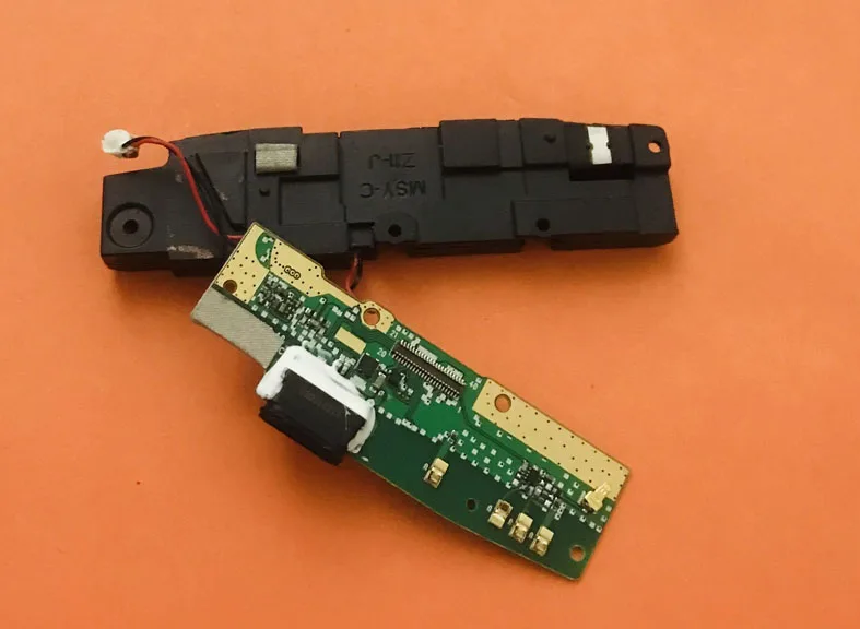 Бывшая в употреблении оригинальная USB-плата зарядного устройства для телефона ZOJI Z11 Бесплатная доставка