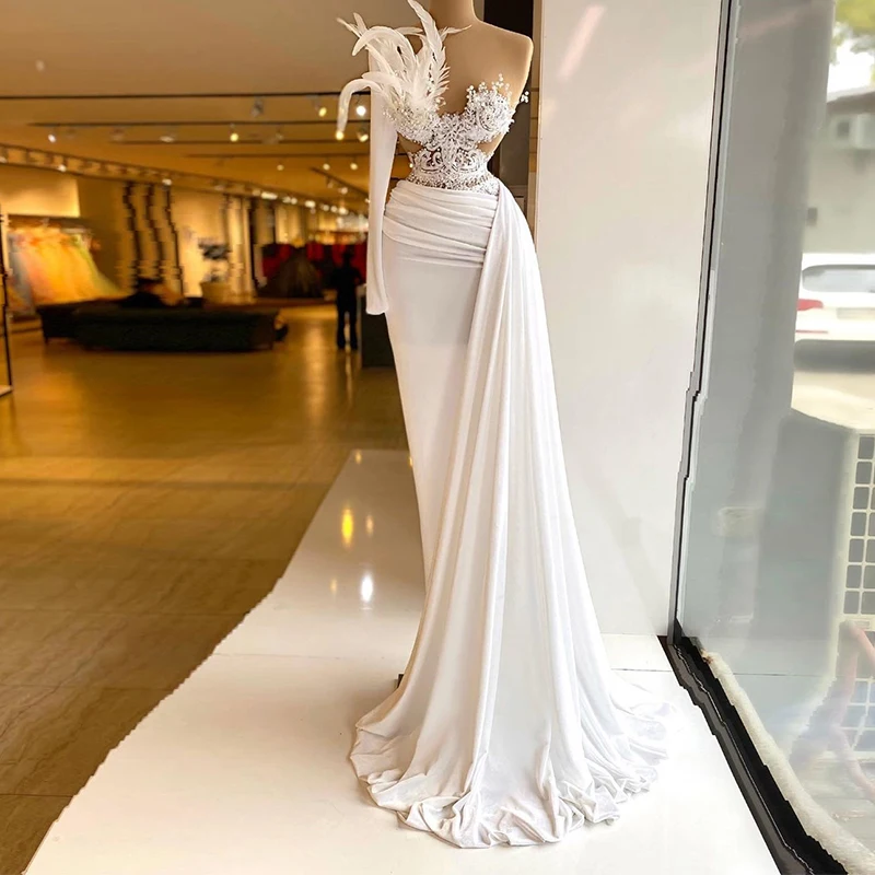 

Женское вечернее платье-Русалка на одно плечо, белое кружевное длинное платье с аппликацией и перьями, платье для выпускного вечера, 2023