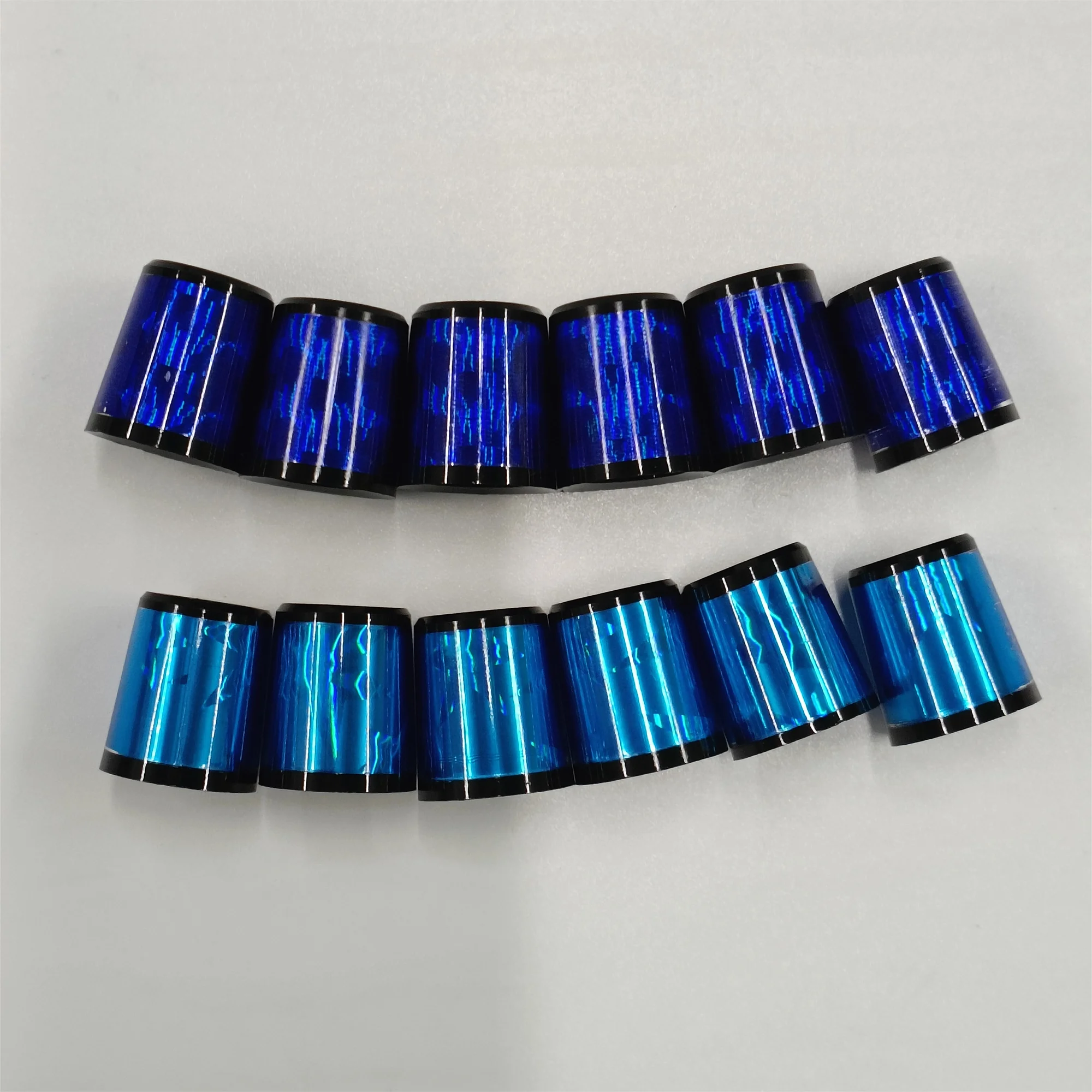 

FUJISTAR гольфовые наконечники для железа темно-синий/небесно-голубой лазерные наконечники Спецификация: внутренние * выше * Внешний размер 9,3*16*13,9 мм