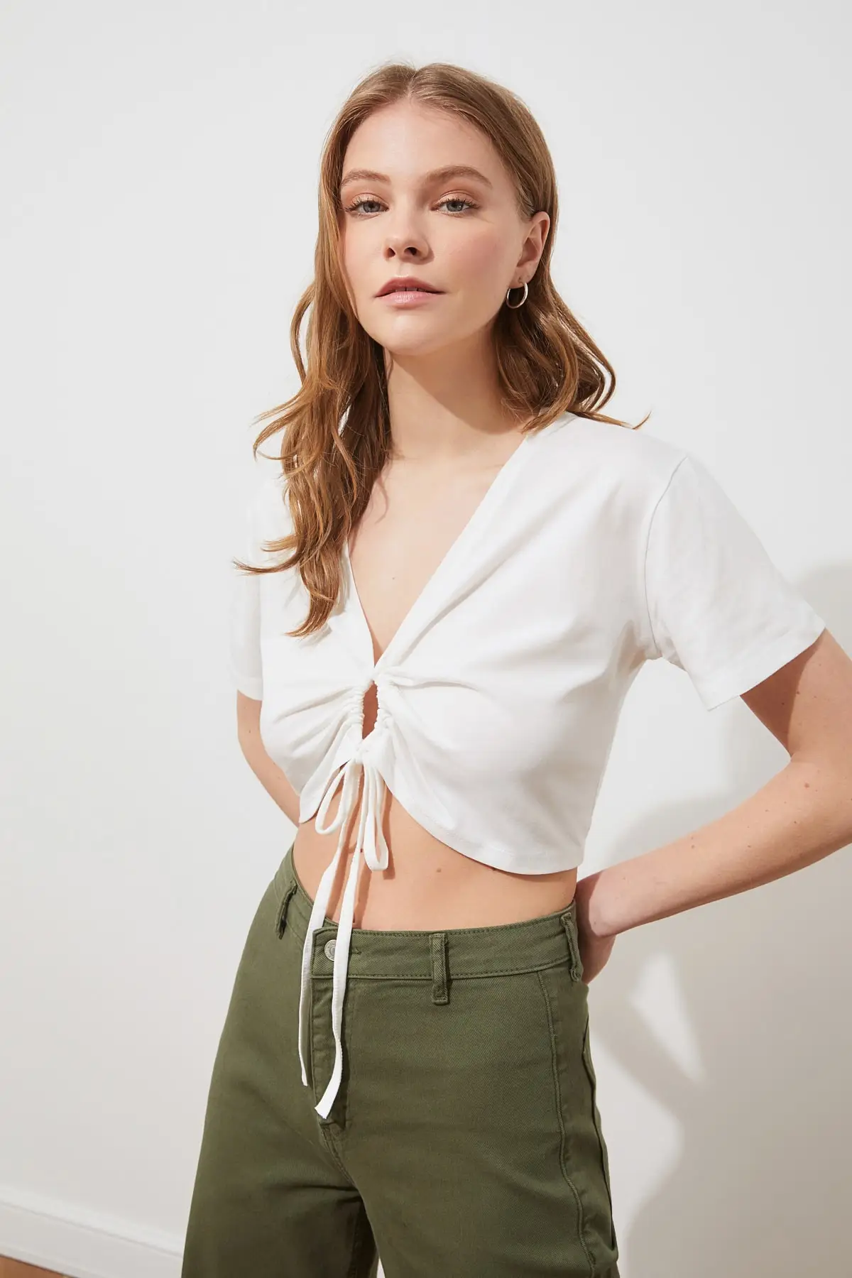 

Trendyol Gusset Crop Knitted Blouse TWOSS21BZ2013