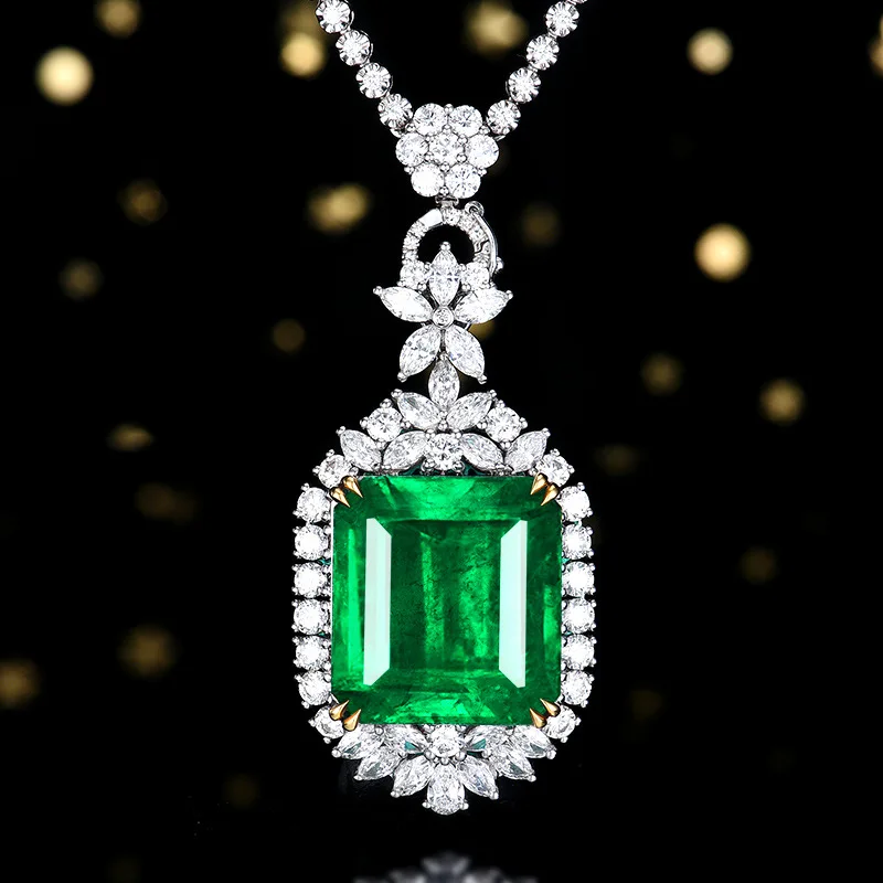 

Foydjew New Luxury Simulation Emerald Princess Square Diamond Pendant High-end Jewelry Micro Inlaid Full Zircon Necklaces