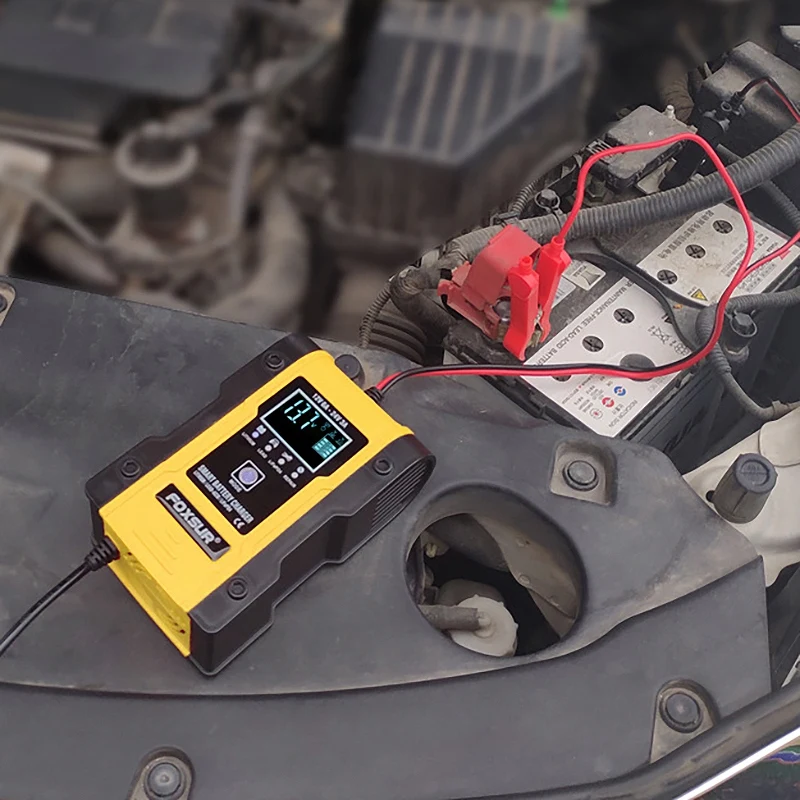 Зарядное устройство FOXSUR для автомобильного аккумулятора 12 В/24 В 6 А в зарядное