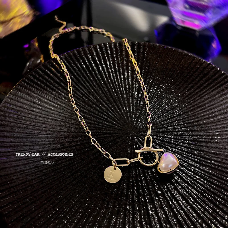 

Wholesale New Love Pearl Hip Hop Style Long Necklace for Women Ins Popular Net Red Same Graceful Personality