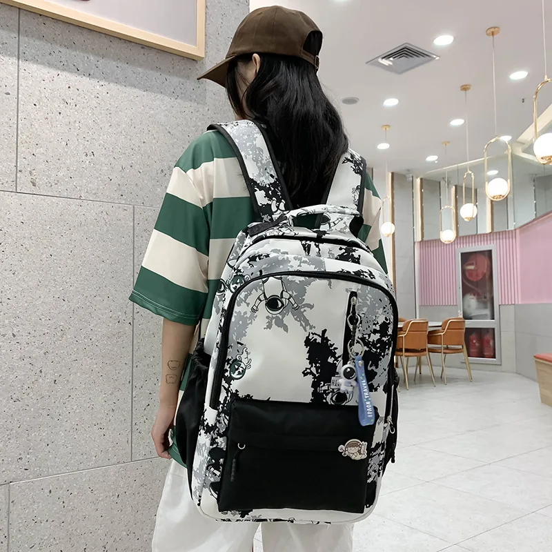 

New Men Women Backpack Leisure Graffiti Handbag Light Sports Sportsbag Travel Duffle Student Bag Female Schoolbag