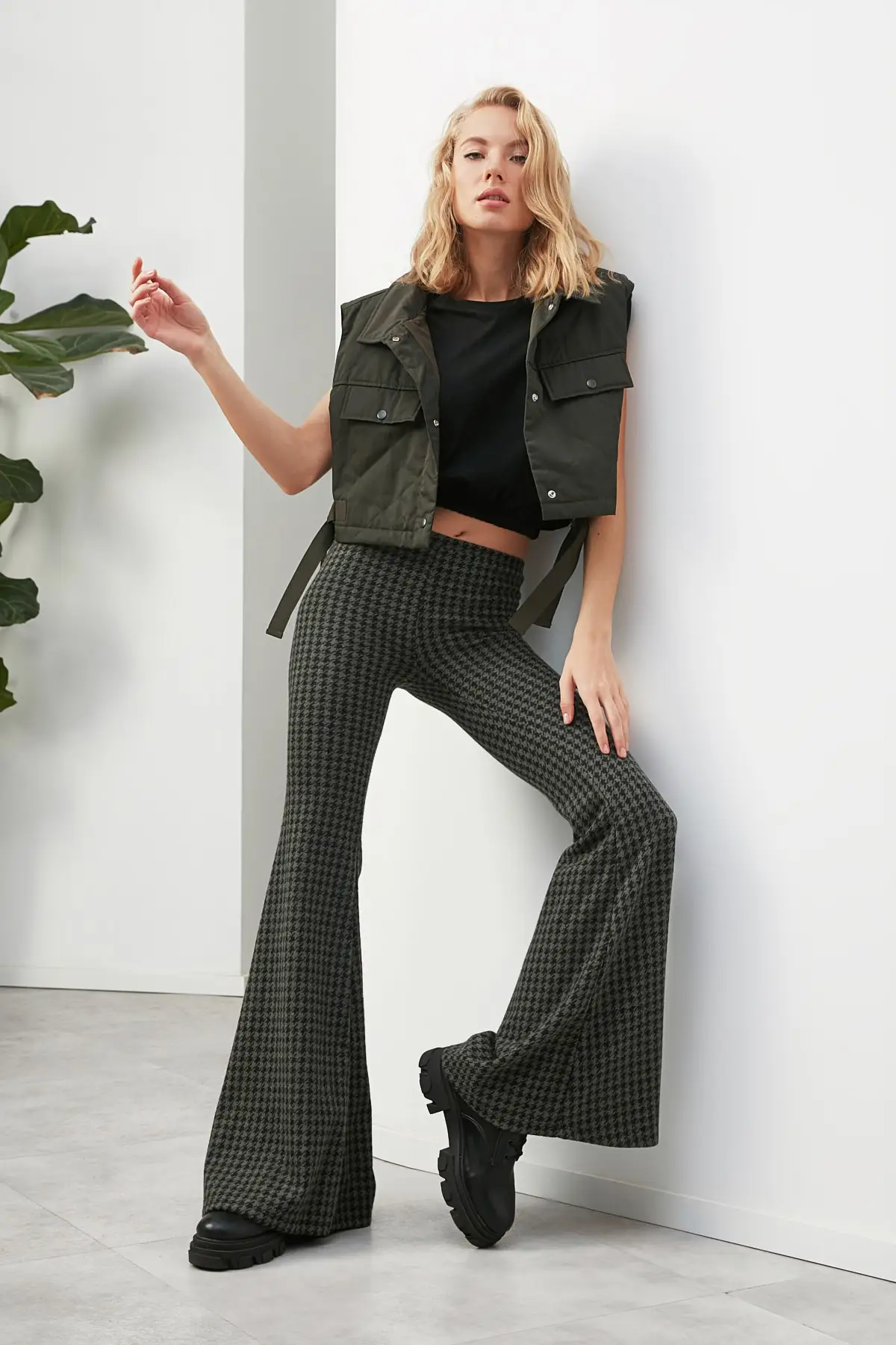

Trendyol Spanish Trotting Crowbar Patterned Örme Pants TWOAW22PL0653
