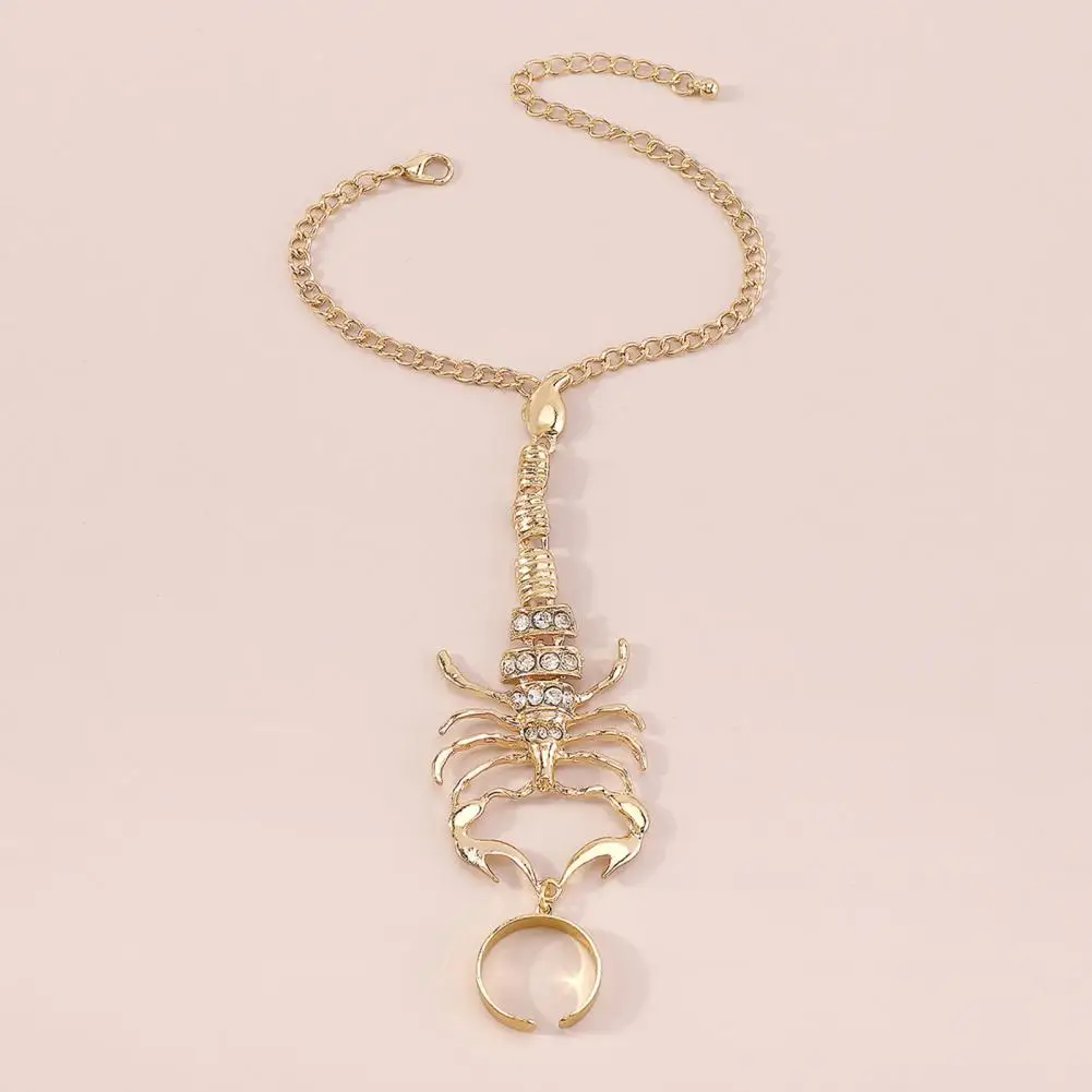 

Attractive Women Wristlet Accessories Bracelet High Gloss Animal Chain Bracelet with Rings Ornamental