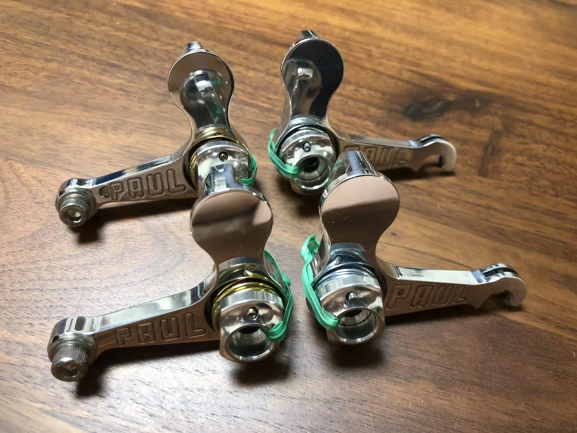 [Поля] Подвесной тормоз NEO RETRO 1 круглые контейнеры Koolstop