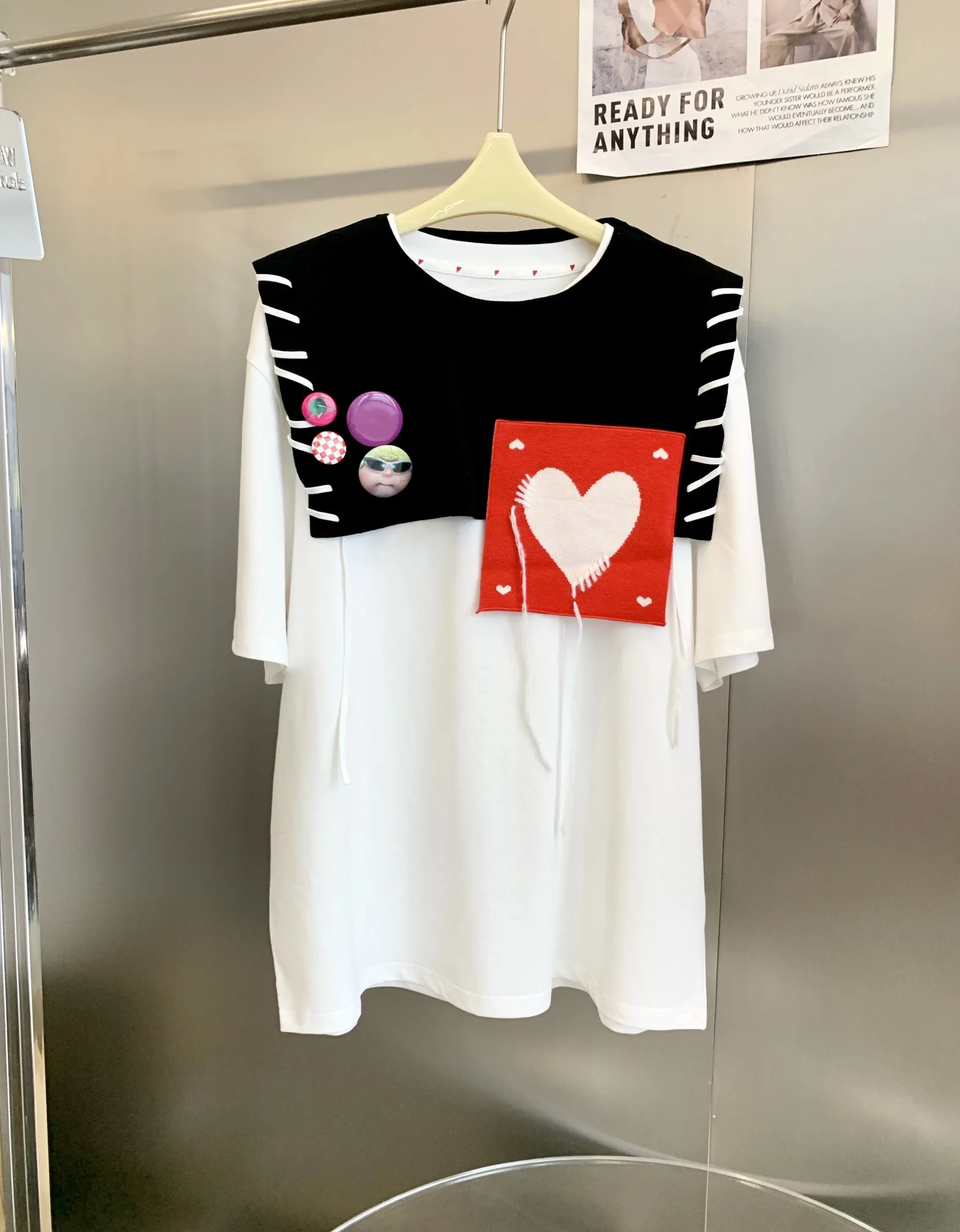 

2022 summer new women's Brooch love shawl two piece short sleeve T-shirt
