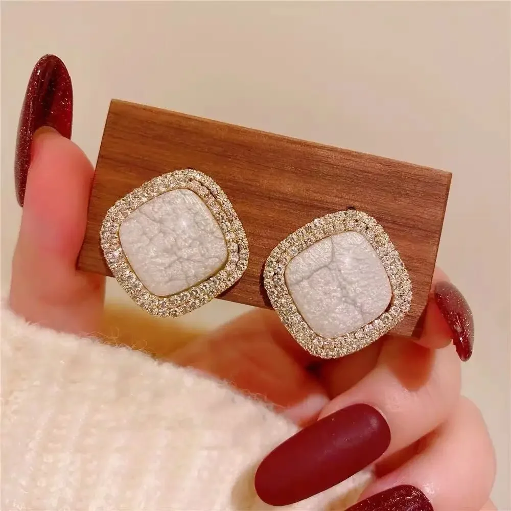 Высококачественные серьги из синтезационного циркония сплава во французском