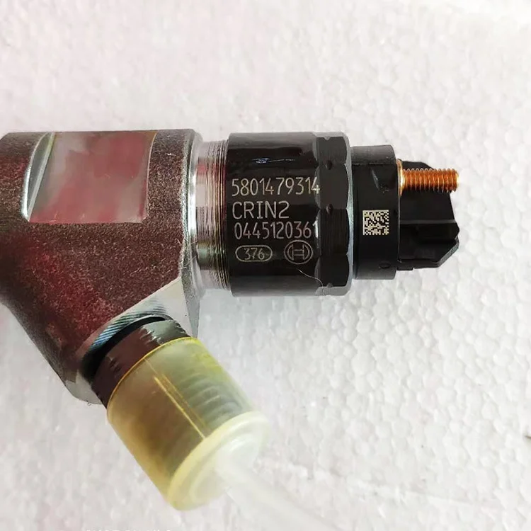 

SAIC HONGYAN 682 Series GENLYON Truck common rail injector 5801479314