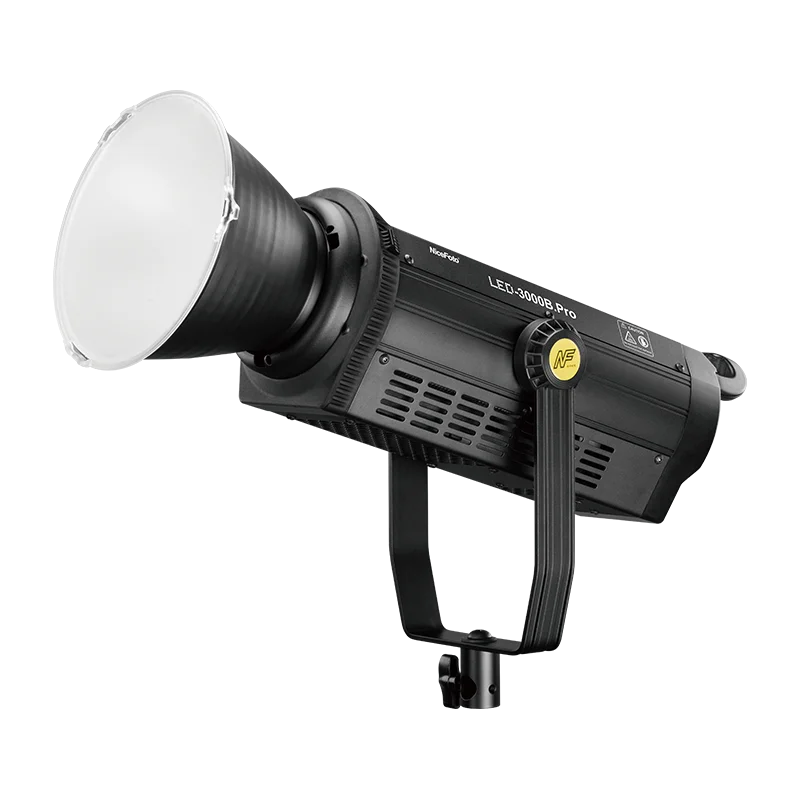 Фото LED-3000B.Pro NiceFoto 300W Профессиональный светодиодный видеосвет с креплением Bowens и питанием от сети переменного тока для фотографии №5
