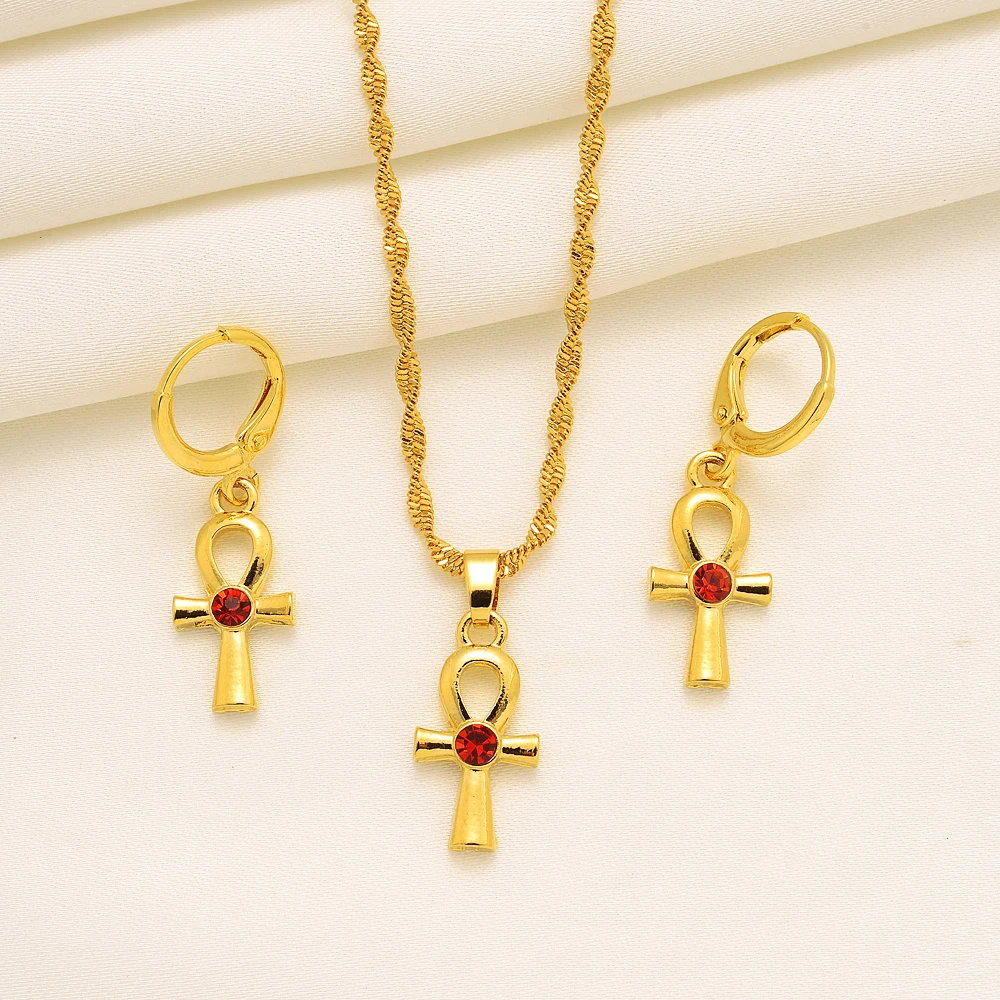 Ожерелье и серьги с подвеской в винтажном стиле