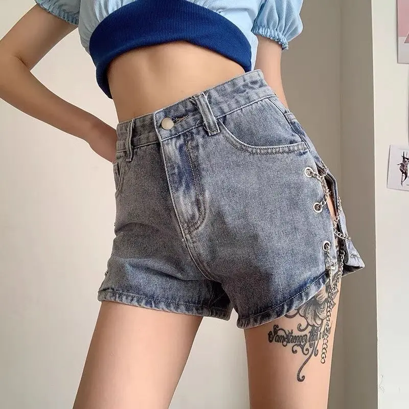 European And American Sexy Hot Girl Style Chain Denim Shorts With Split Ends And High Waist Trend