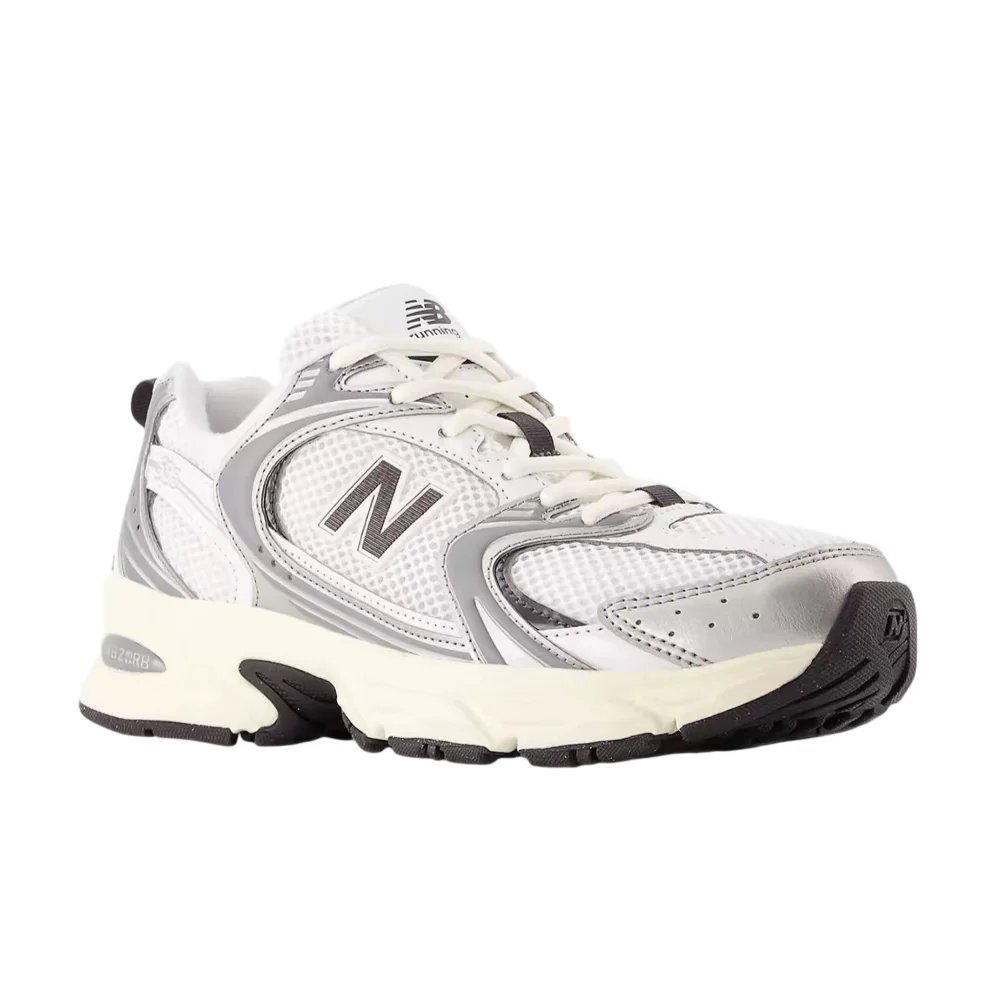 Фото Кроссовки New Balance NB530 унисекс, низкие, для тренировок и бега – серебристые, из легкой ткани, прочные и удобные U530ESA №2