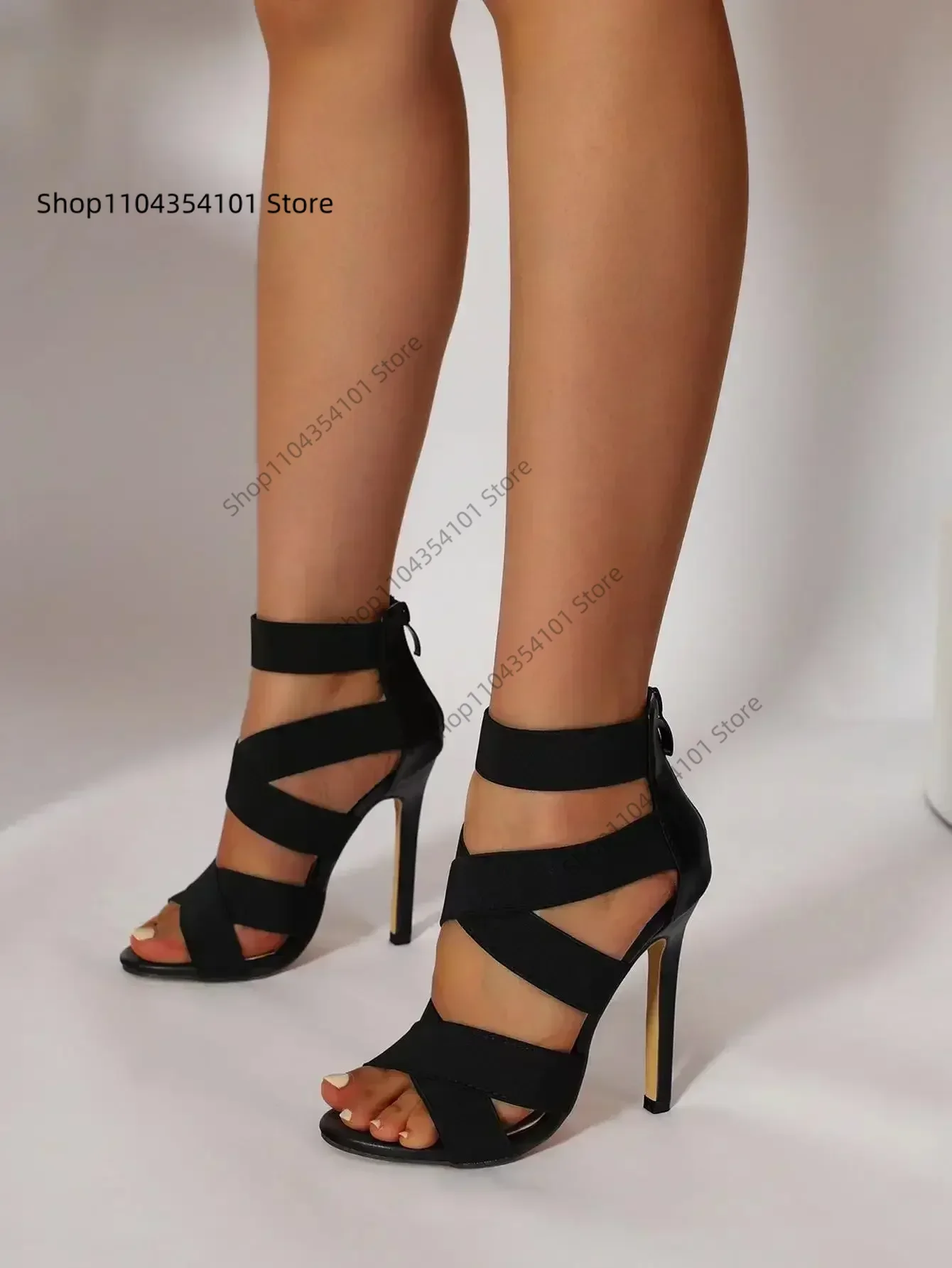 Женские туфли-гладиаторы на очень высоком каблуке