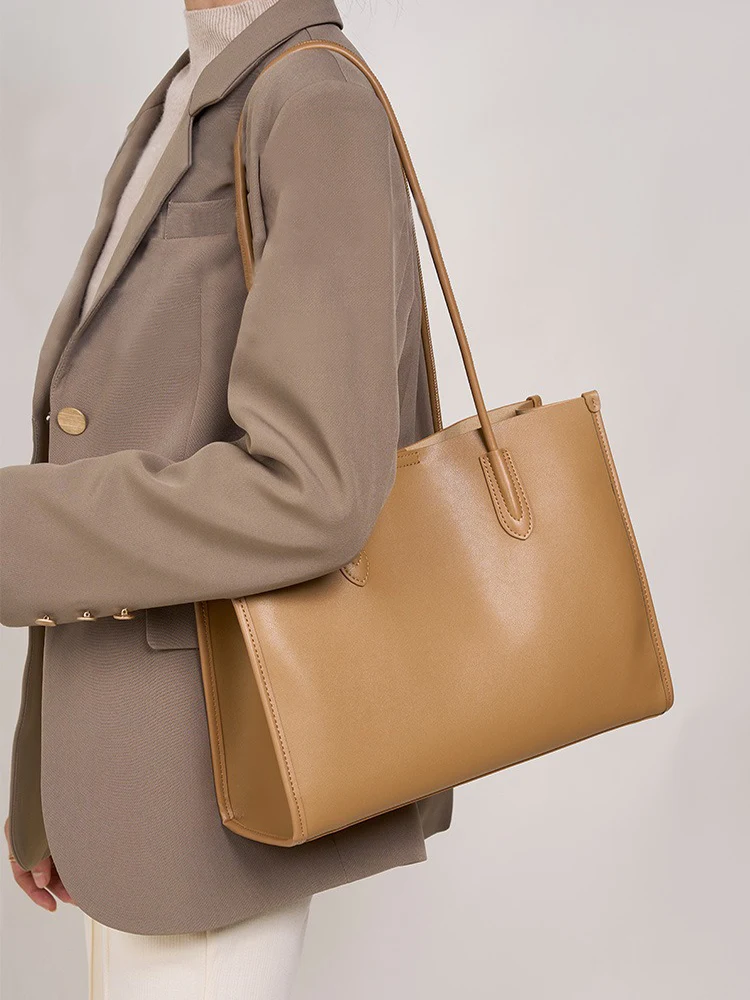 Женская сумка-тоут из натуральной кожи кофейного цвета