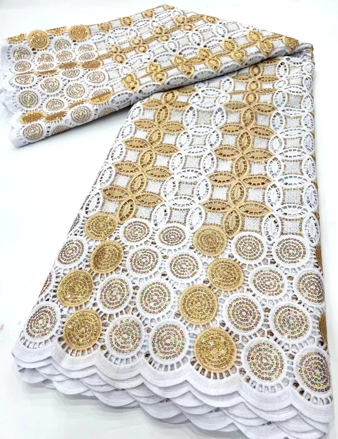 

Guipure Africain Lace Fabrics 2023 Nouveauté With Sequins Latest Nigerian Swiss Lace Fabric French Cord Lace For Party 5Yards