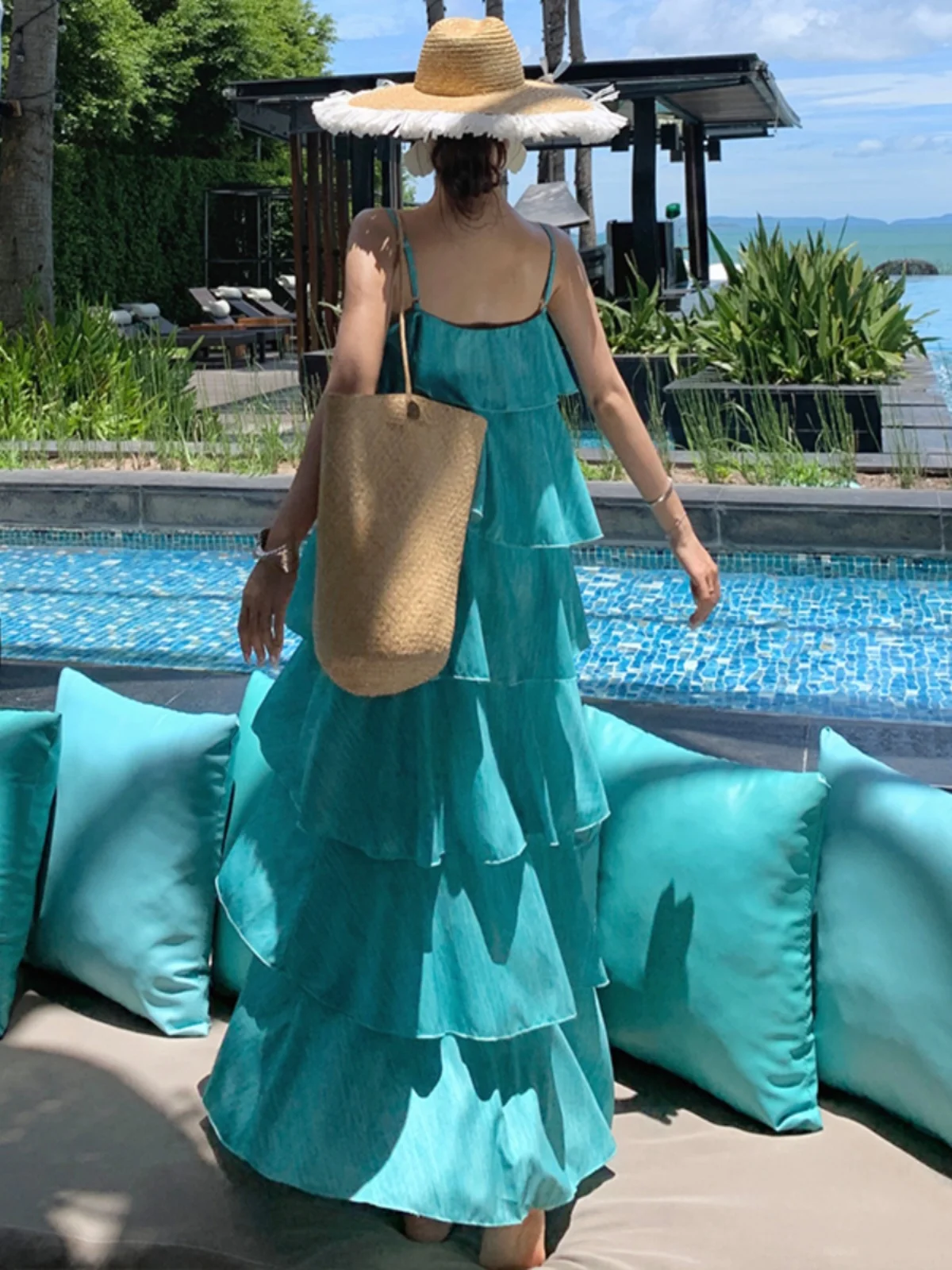 Красивое платье для бессмертного отдыха на берегу моря фотооборка зеленая