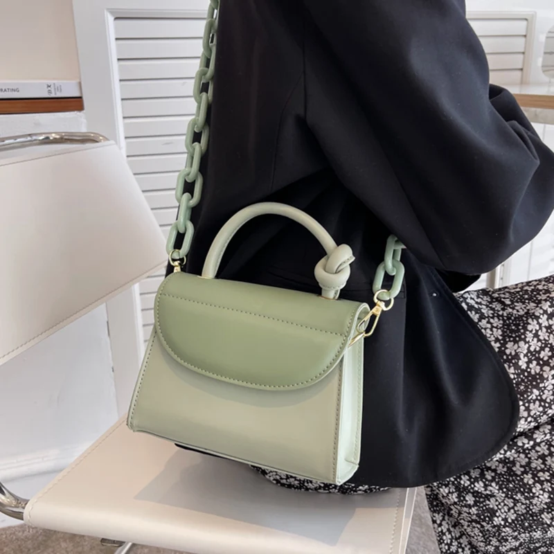 

Брендовые роскошные женские сумки через плечо из искусственной кожи, женские сумки с зелеными вставками, сумки с клапаном из акриловой цепо...