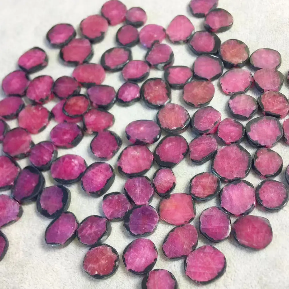 

Натуральные рубиновые камни