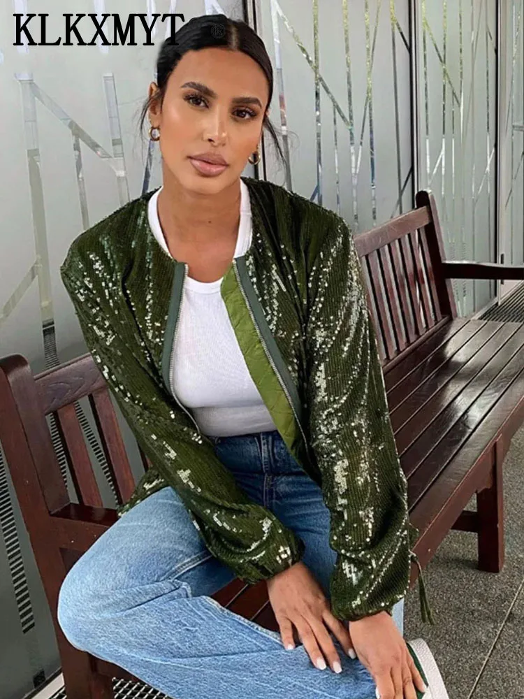 

Куртка-бомбер женская с длинными рукавами и карманами, на молнии спереди