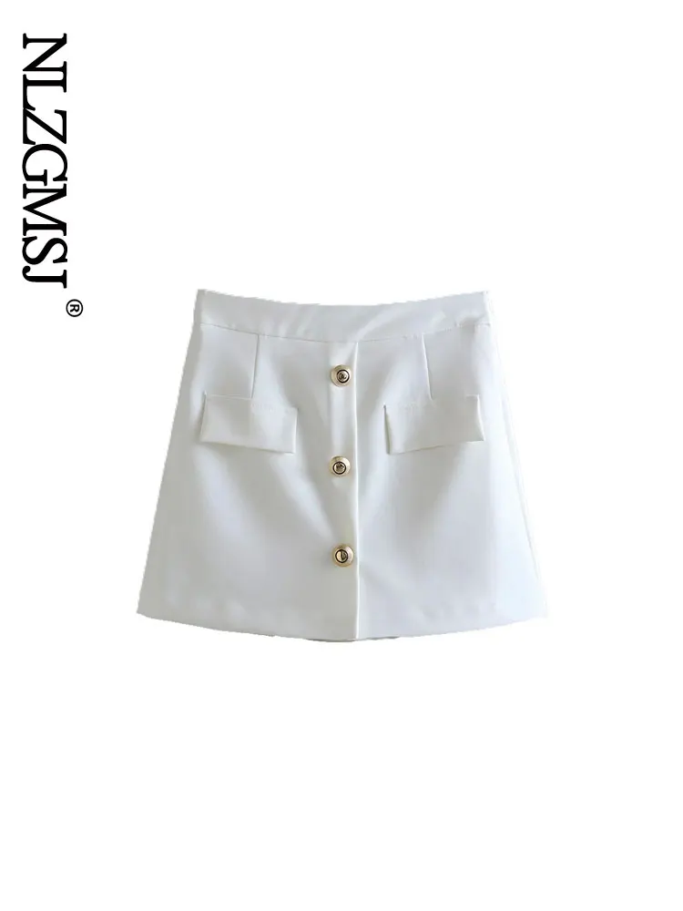 

Шорты трапециевидные женские с завышенной талией, на пуговицах