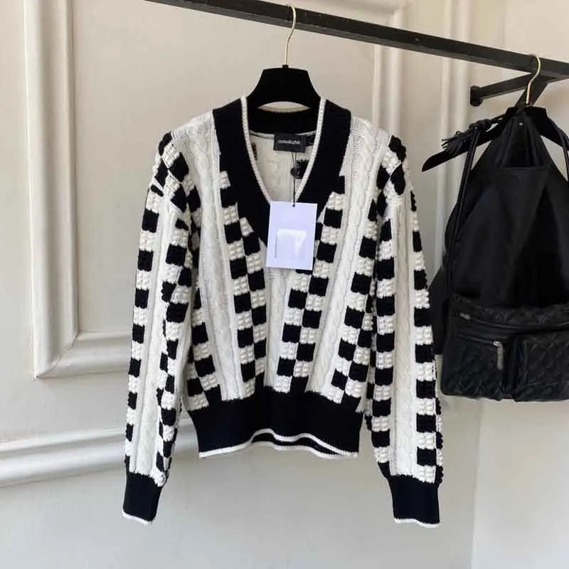 

22 New V-neck Wool Sweater Fashion Runway Long Sleeve Black And White Plaid Pullovers Women's Vintage Elegant Waist Knitted Top