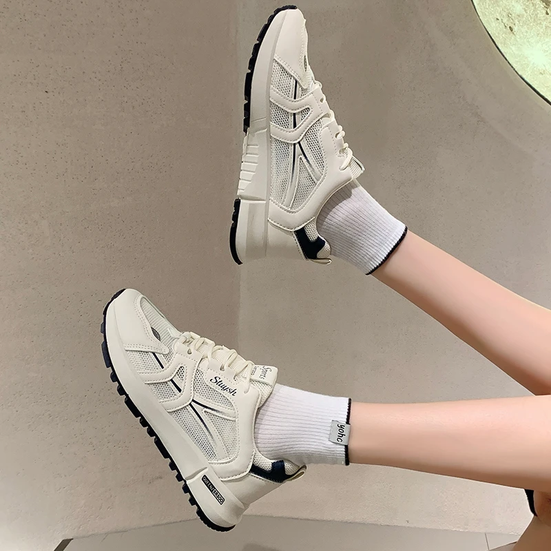 

2023 High Quality Shoes for Women Lace Up Women's Vulcanize Shoes Fashion Round Head Hot Sale Grid Women's Sports Shoes Zapatos