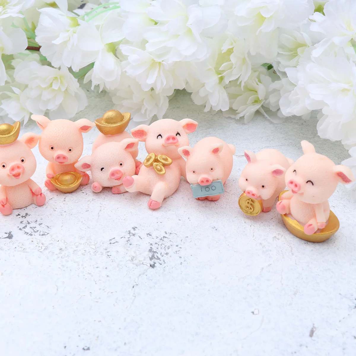 

8PCS Resin Figurines Desktop Ornament Statue Cartoon Dashboard Resin Ornament Sculpture for Car Party Cake