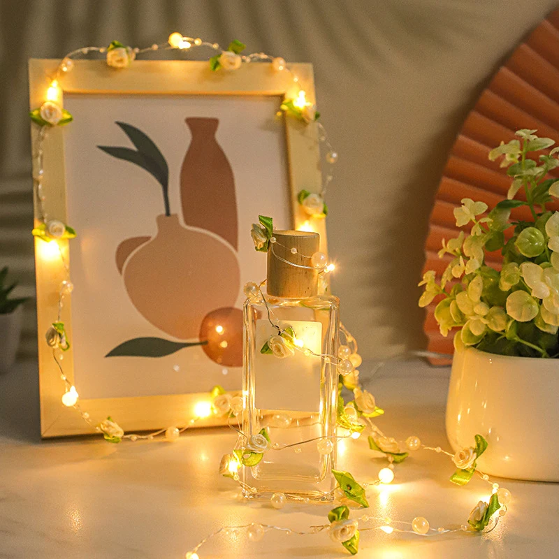 

Battery Operated Pearl String Lights LED Copper Wire String Lights Flower Fairy Lights for Wedding Home Party Christmas Decor