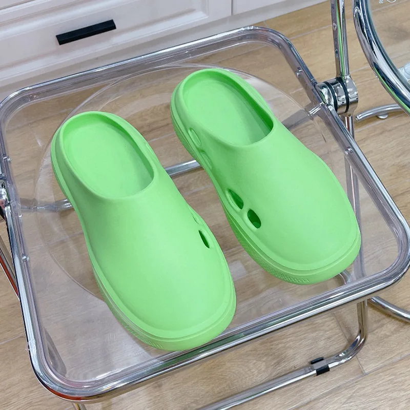 

2022 Spring And Summer New Couple Shoes Hollow Soft Comfortable Design Thick Bottom Half Slippers Concise Outdoor Beach Shoes