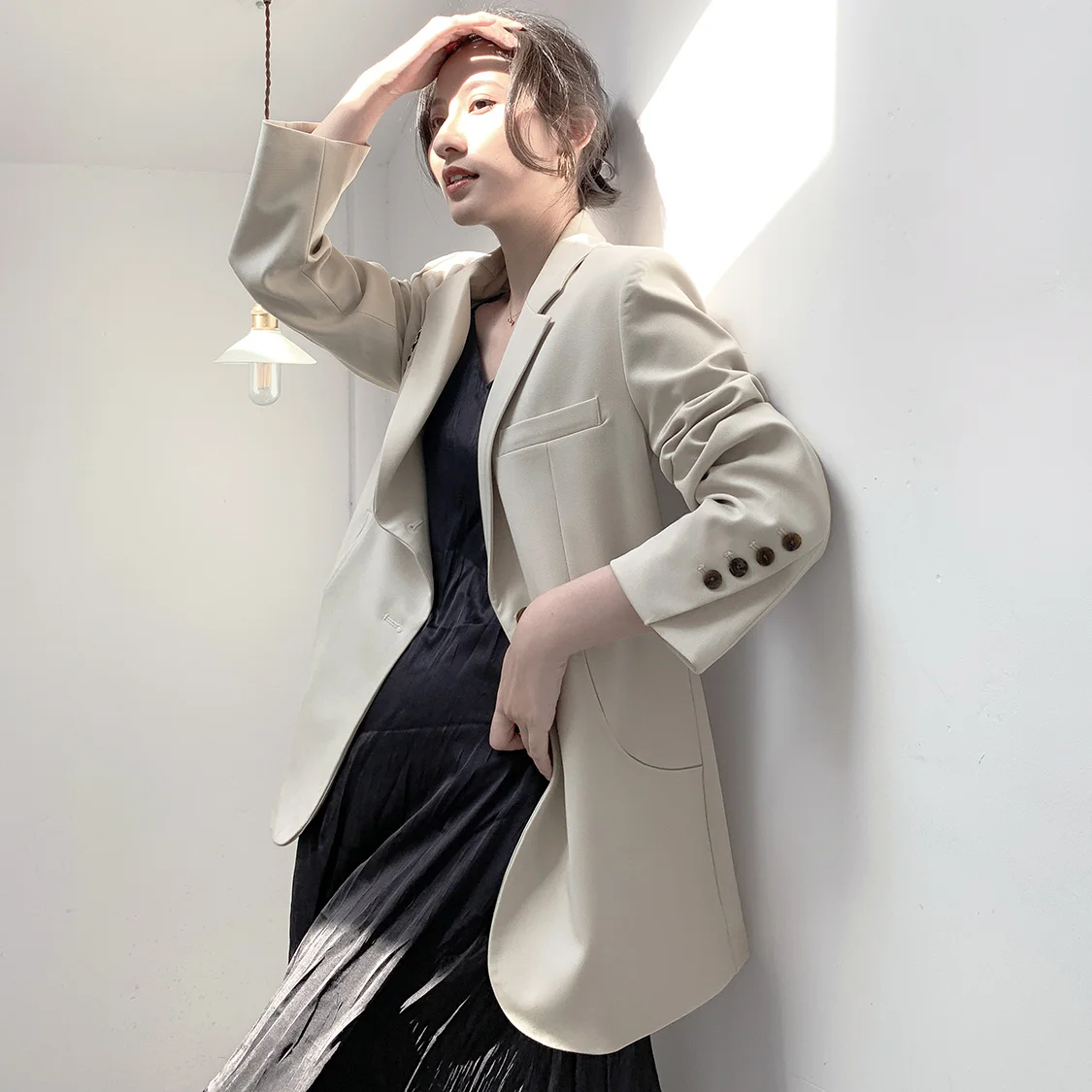 Beige Suit Blazer Minimalism Female Offical Lady 2023 Spring Sutumn New Loose Suit Female Outfit