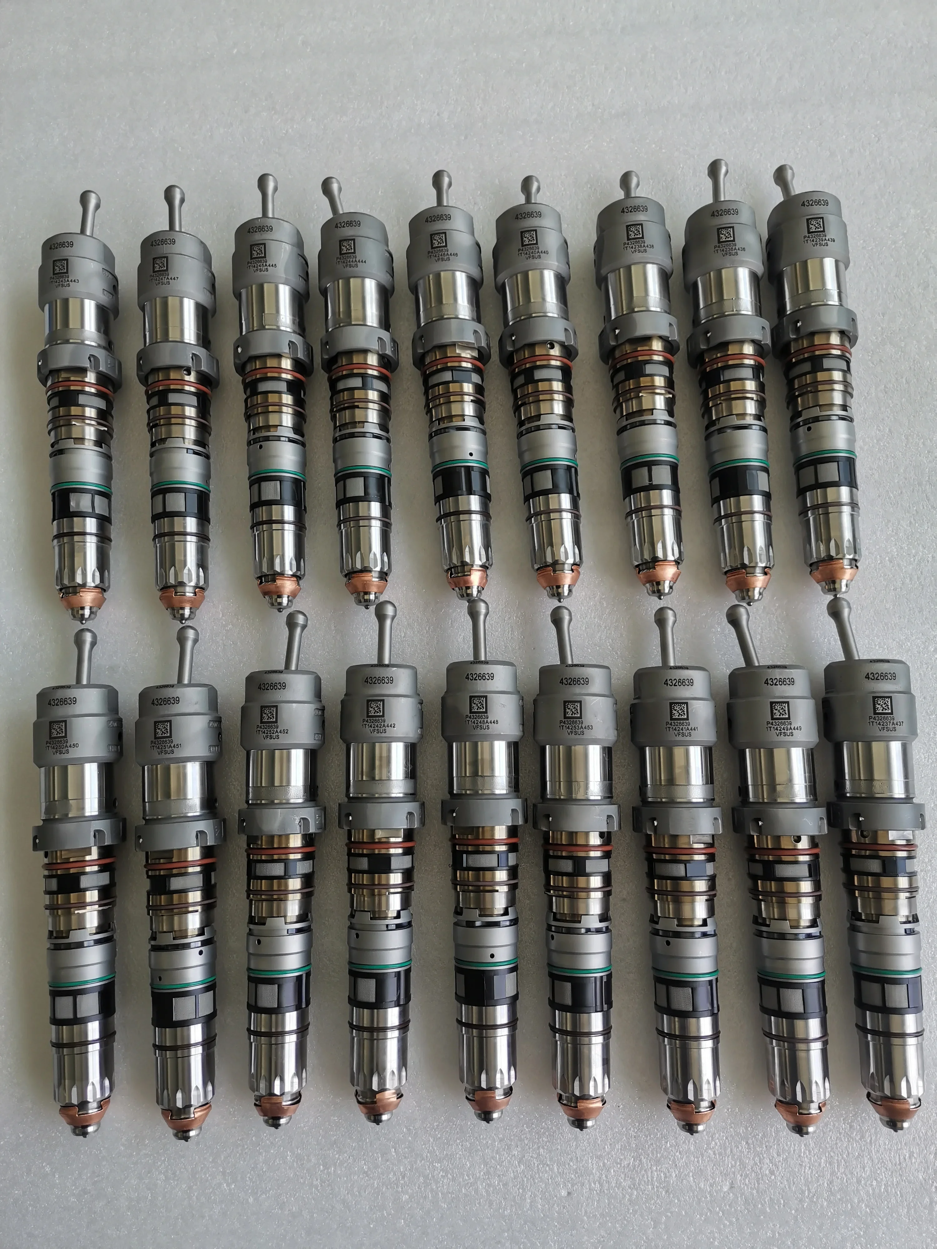 Новый инжектор топлива 4326639 для Cummins QSK78 оптом