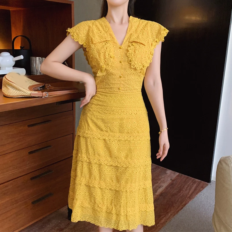 

Yellow Lace Dress Ladies V-neck Embroidery Lace A-line Elegant Bodycon Dress 2022 Sleeveless Vintage Design Long Women Clothing