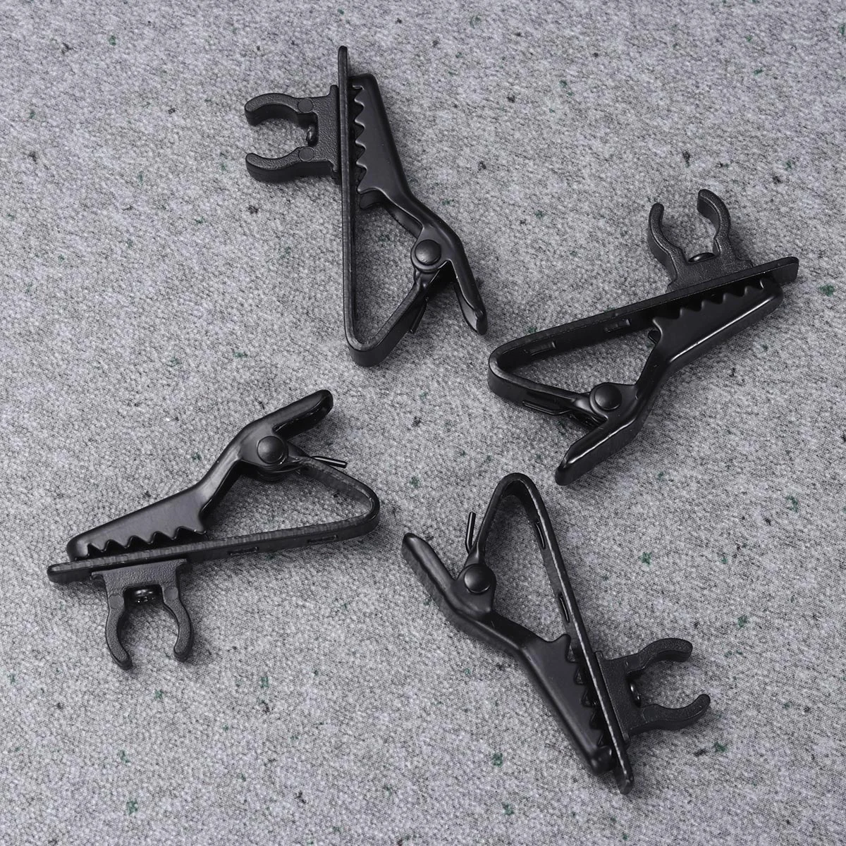 

10pcs Microphone Lapel Clips Lavalier Collar Clip for Microphone Mic ( Black )