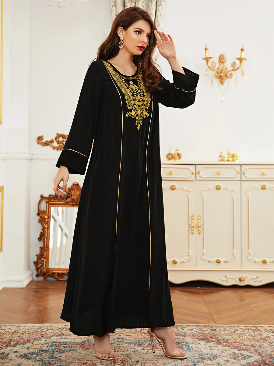 

Women's long sleeve fashion new casual black pullover round neck loose waist urban long skirt gold thread embroidery dress
