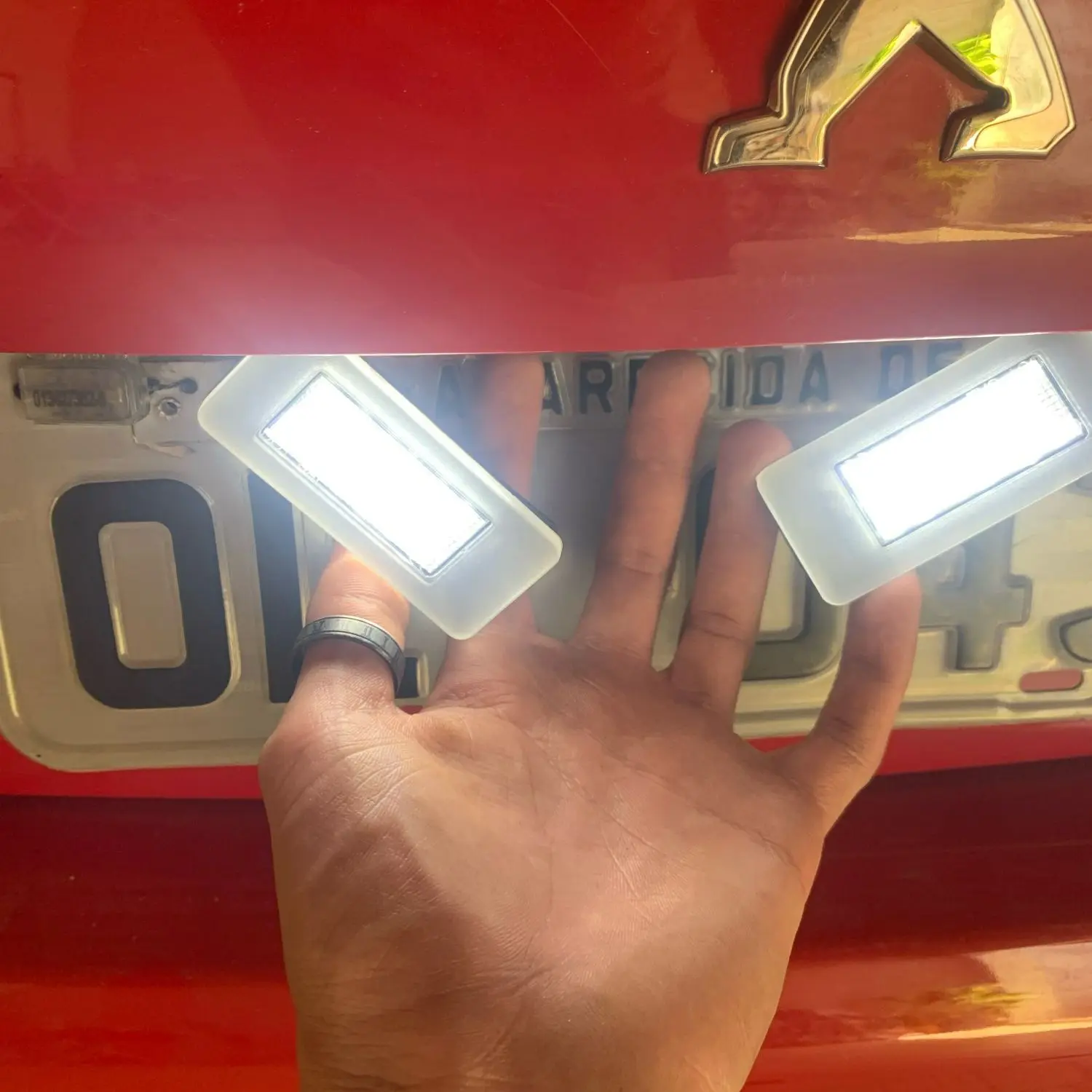 2 шт. светильник Ки для номерного знака Peugeot 207 CC 208 2008 308 3008 508 MK2 Citroen C4 C5 III подсветка