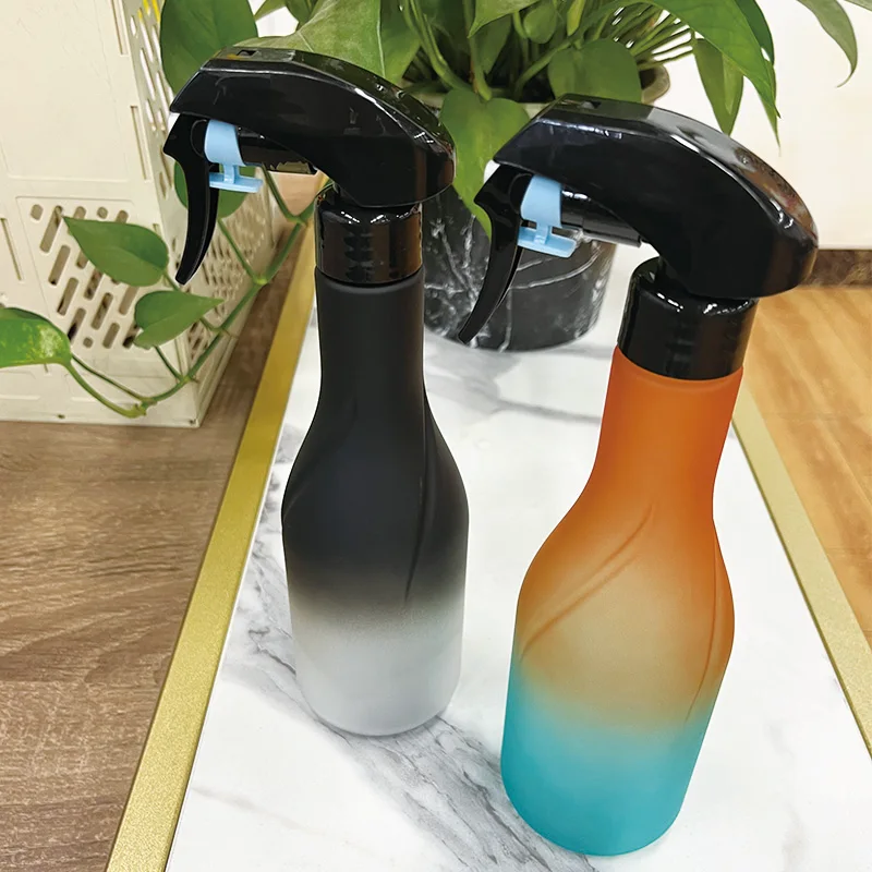 

500ML Salon Refillable Alcohol Disinfection High Pressure Continuous Spray Bottle Hydrating Cosmetics Tools Watering Can
