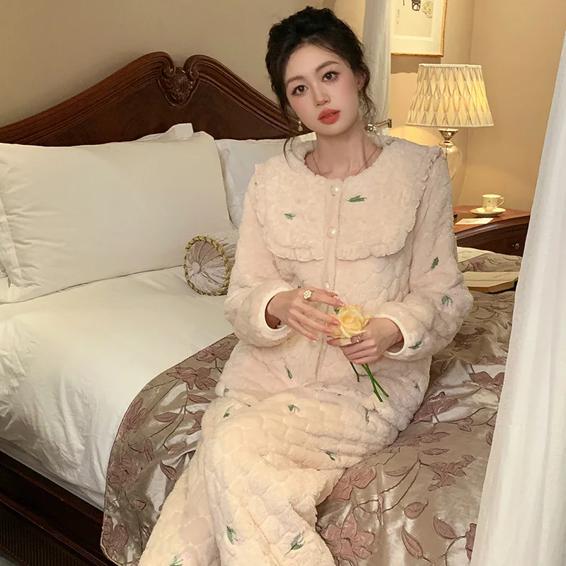 Зимняя теплая Пижама SXTHAENOO 2024 Женская двусторонняя бархатная пижама с принтом