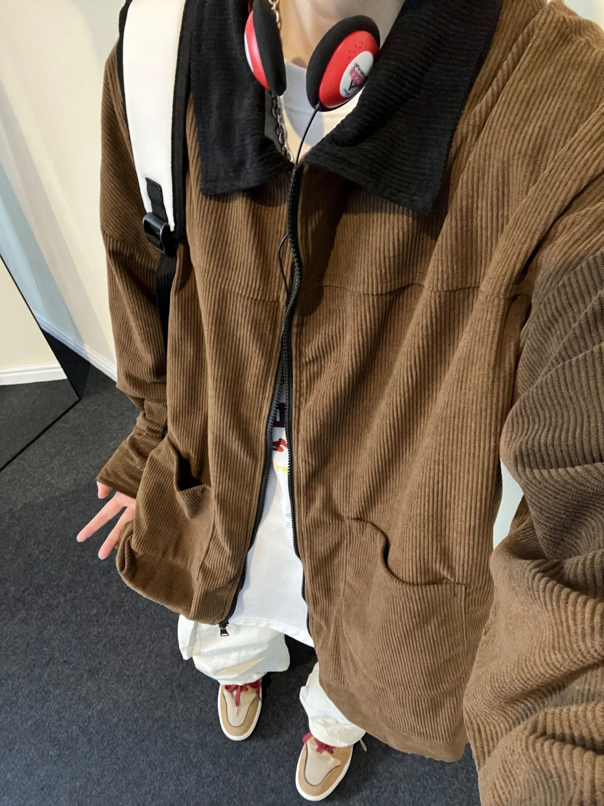 

Корейский стиль контрастные лацканы с длинным рукавом рубашки мужские свободные модные вельветовые мягкие рубашки весна осень одежда молния Топ Y2k мужской 2024