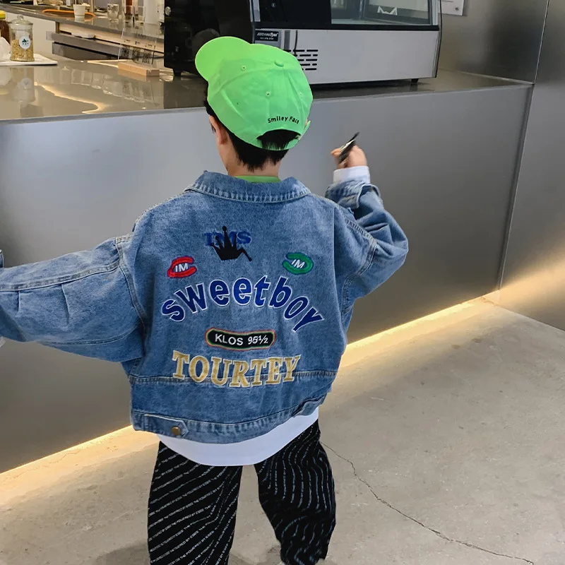 

Children's clothing boy denim jacket 2022 new spring children's alphabet casual top