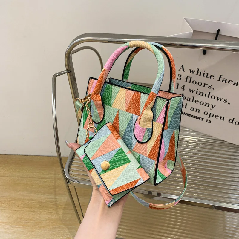 

Брендовая женская сумка-тоут из искусственной кожи, сумки через плечо для женщин 2023, маленькие квадратные роскошные дизайнерские женские с...