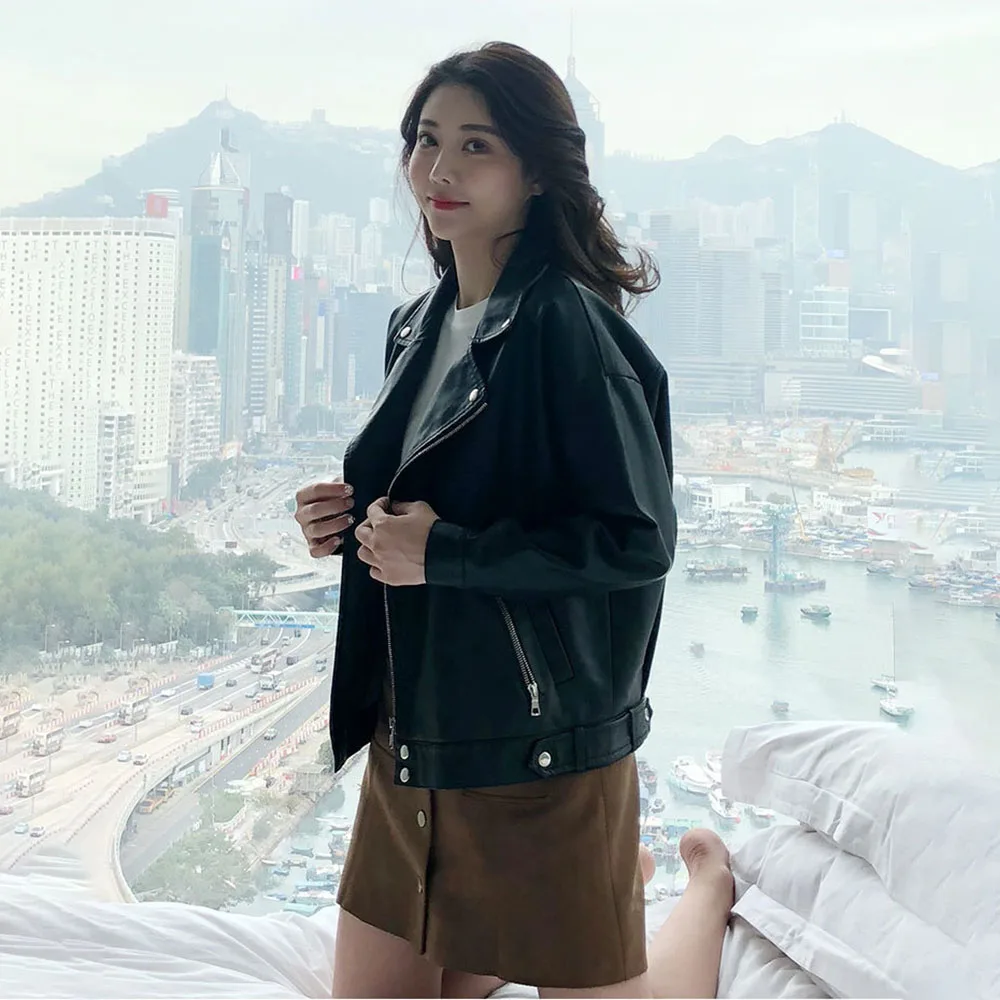 

Осенняя черная приталенная кожаная куртка для женщин 2023 высококачественные Куртки из искусственной кожи с длинным рукавом пальто модная зимняя новая верхняя одежда