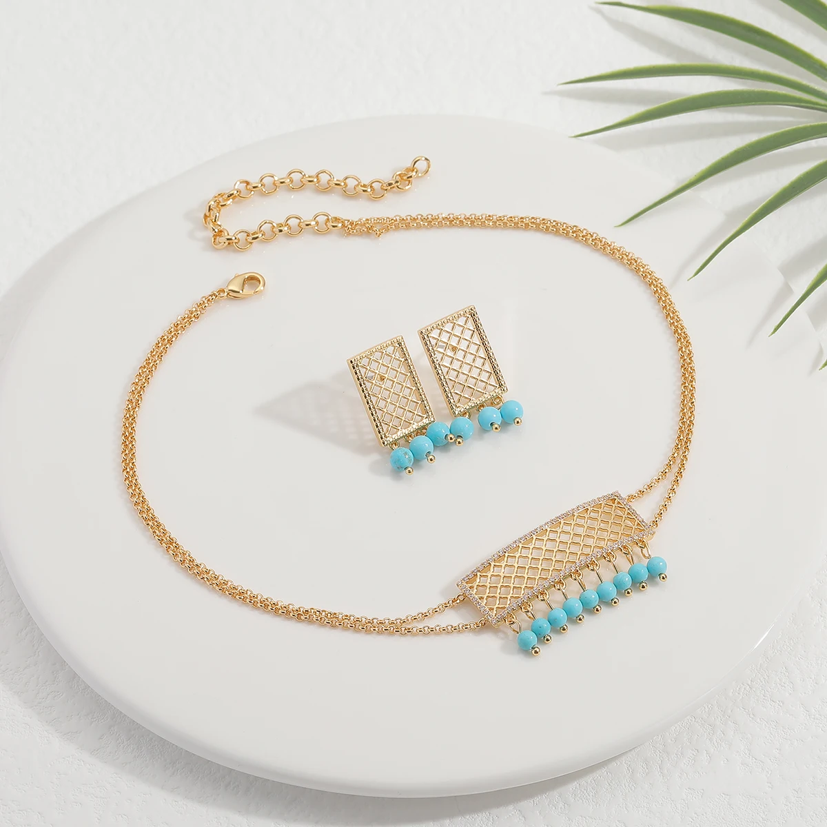 

2022 Women Fashion 2 Pcs Necklace & Earring Zircon Material Luxury Arabic Style Choker Wedding Bride Romatic Jewelry Set