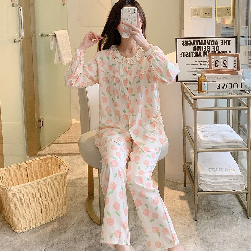 Young woman Pajamas Long Sleeves cardigan Cotton silk pajamas set