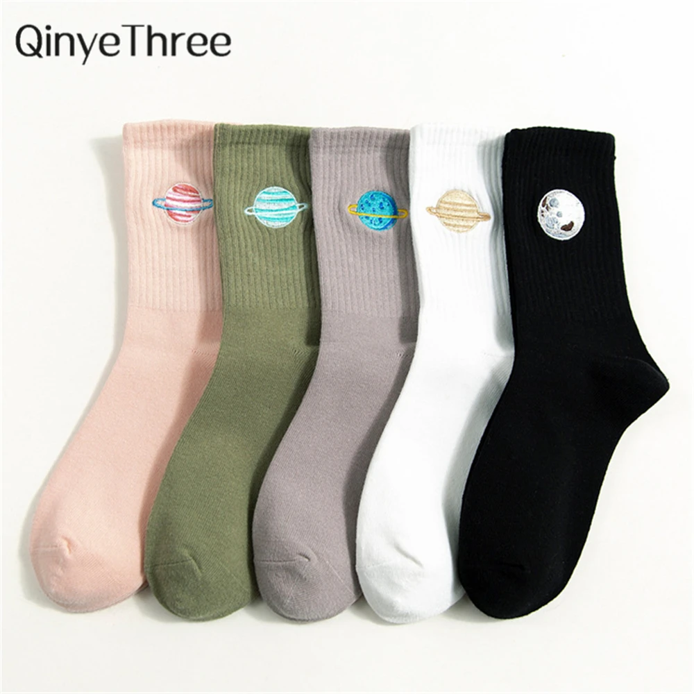 

Women Cotton Socks All Seasons New Fashion Space Embroidery Wild Series Ladies College Wind Sweet Deodorant Socks INS Dropship