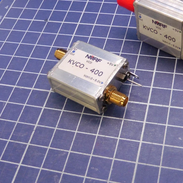 

350-550 МГц RF микроволновый регулятор напряжения VCO, Стандартный источник сигнала, интерфейс SMA