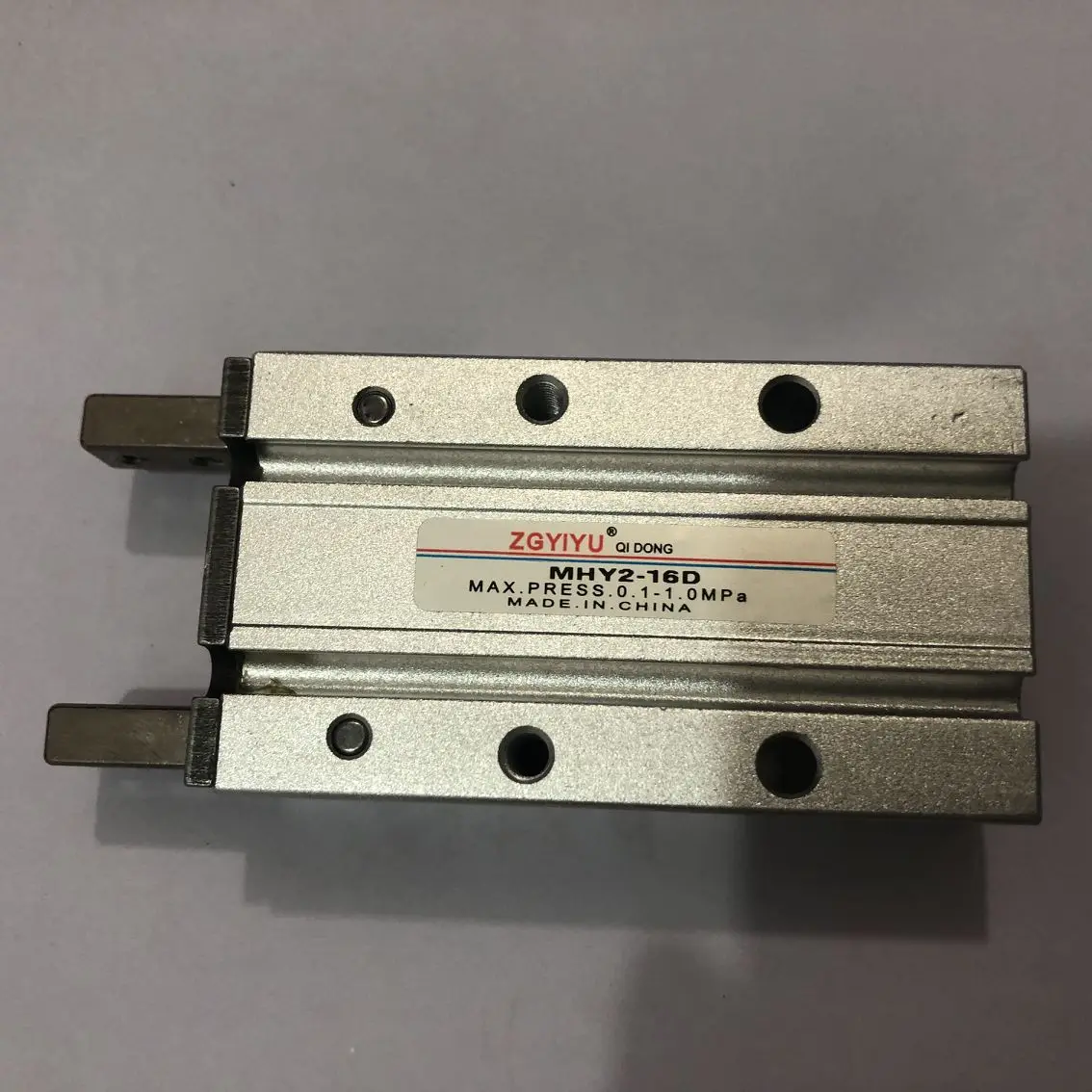 

180 Angular gripper MHY2-16D pneumatic gripper